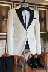 Fashion White Two-Piece Suit for Reception with Peaked Lapel