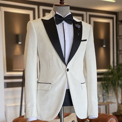 Fashion White Two-Piece Suit for Reception with Peaked Lapel