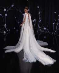 White Charming Slim Deep V-Neck Sleeveless Beading Evening Dress