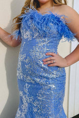 Elegant Strapless Blue Prom Dress with Mermaid Silhouette and Feather Accents