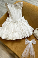 White Corset Sweetheart A Line Short Homecoming Dress/Mini Dress With Bow