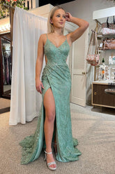 Long Prom Dress with Green Spaghetti Straps and Appliques in Mermaid Open Back Style