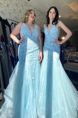 Long Blue Mermaid Prom Dress in Tulle with Deep V-Neck and Appliques