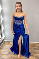 Long Royal Blue Velvet Prom Dress with Sweetheart Neckline and Beaded Mermaid Corset