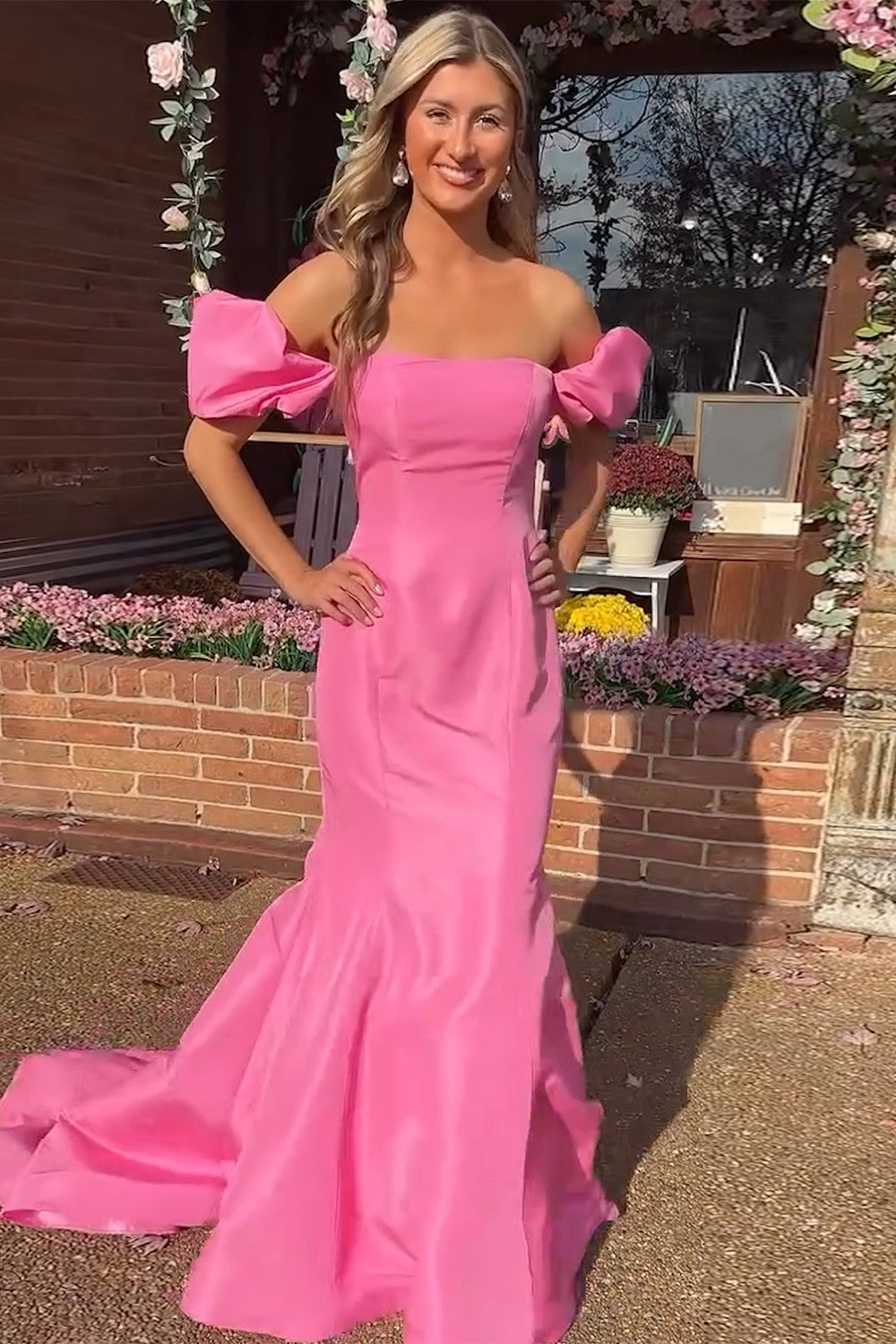 Long Satin Prom Dress with Puff Sleeves in Pink Mermaid Off-the-Shoulder Style