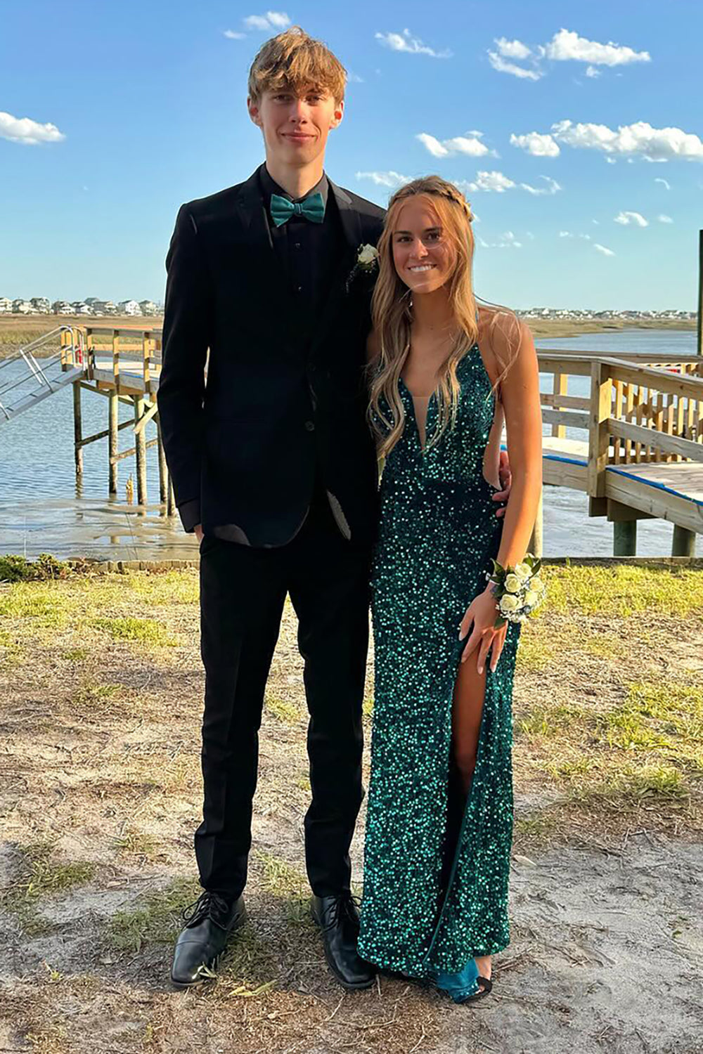 Long Mermaid Prom Dress with Sparkly Emerald Green Sequin Spaghetti Straps