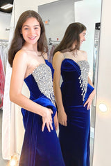 Elegant One-Shoulder Mermaid Prom Gown in Royal Blue Velvet with Rhinestone Accents