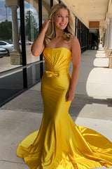 Long Yellow Satin Mermaid Prom Dress with Sweetheart Neckline and Ruched Bow