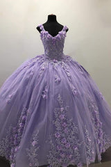 Purple Glitter V-neck Tulle Quinceanera Ball Gown Featuring Appliques