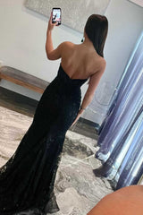 Elegant Black Mermaid Sweetheart Corset Prom Dress Featuring Appliques