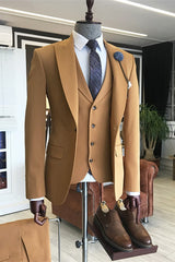 Handsome Gold Brown Peaked Lapel Party Man's Three-Piece Suit for Prom