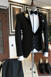 Classic Black Summer Wedding Suits Three-Piece for Groom with Peaked Lapel