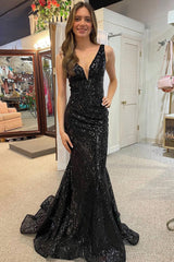 Black Sequined Long Prom Dress with Deep V Neck and Open Back in Mermaid Style