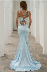 Gorgeous Red Spaghetti Straps V Neck Mermaid Evening Dress
