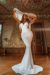 Strapless Sweetheart Sleeveless White Long Mermaid Formal Dress With Pleated
