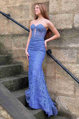 Elegant Black Mermaid Sweetheart Corset Prom Dress Featuring Appliques