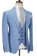 Gorgeous Blue Peak Lapel Three-Piece Homecoming Suits without Flap