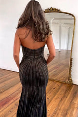Elegant Black Mermaid Prom Dress with Sweetheart Neckline and Beaded Slit