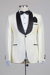 Moses Ivory Simple Slim Fit One-Button Wedding Suits with Black Lapel