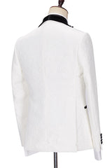 New Arrival White Jacquard Three-Piece with Velvet Lapel Wedding Men's Suits