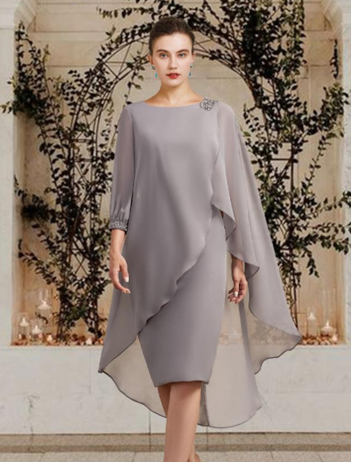 Elegant Knee-Length Mother of the Bride Sheath/Column Jewel Neck Dress