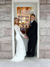 Beautiful Trumpet/Mermaid Scoop Neck Lace Sweep Train Wedding Dresses