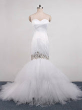 Beautiful Trumpet/Mermaid Sweetheart Tulle Sweep Train Wedding Dresses With Beading