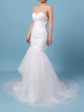 Mermaid Sweetheart Tulle Wedding Dress with Cascading Ruffles and Trumpet Sweep Train