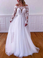 Elegant Off-the-shoulder Tulle Ball Gown Wedding Dress With Appliques Lace