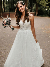 V-neck Tulle Court Train Wedding Dress With Appliques Lace - Ball Gown