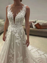 V-neck Tulle Sweep Train Ball Gown Wedding Dress With Appliques Lace