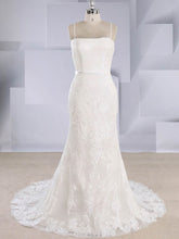 Lace Appliques Trumpet/Mermaid V-neck Tulle Sweep Train Wedding Dress