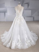 V-neck Tulle Court Train Wedding Dress with Appliques Lace