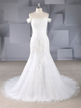 Elegant Appliques Lace Trumpet/Mermaid Off-the-shoulder Tulle Sweep Train Wedding Dresses