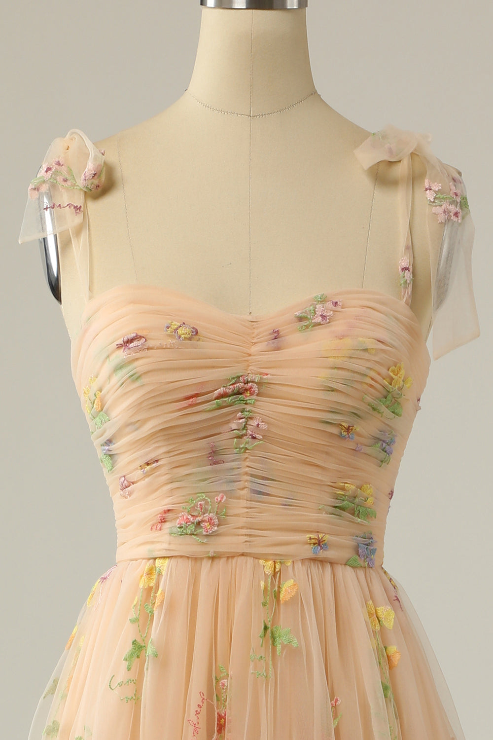 Long Green Prom Dress with Spaghetti Straps and Embroidery in A-Line Style