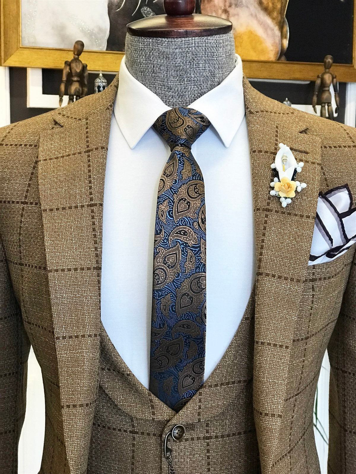 Archibald New Arrival Peaked Lapel Brown Plaid Three-Piece Business Men's Suits