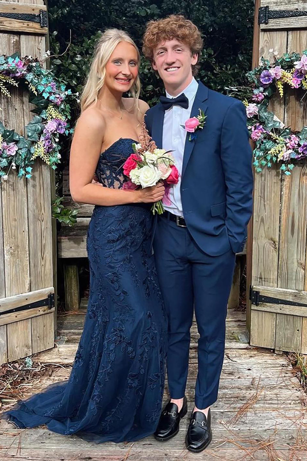 Sweetheart Neck Mermaid Prom Dress in Sky Blue with Appliques