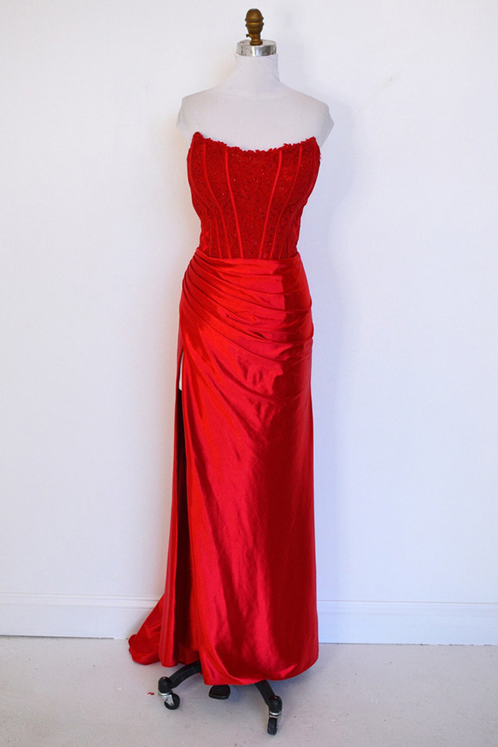 Long Red Satin Sweetheart Mermaid Prom Dress with Slit
