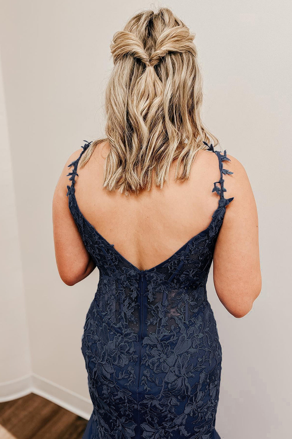 Mermaid Prom Dress in Blue with Spaghetti Straps and Appliques