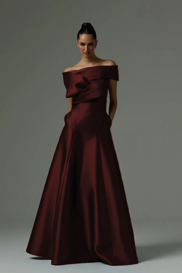 Off the Shoulder Sleeveless Long Formal Dress With Pleated Pocket