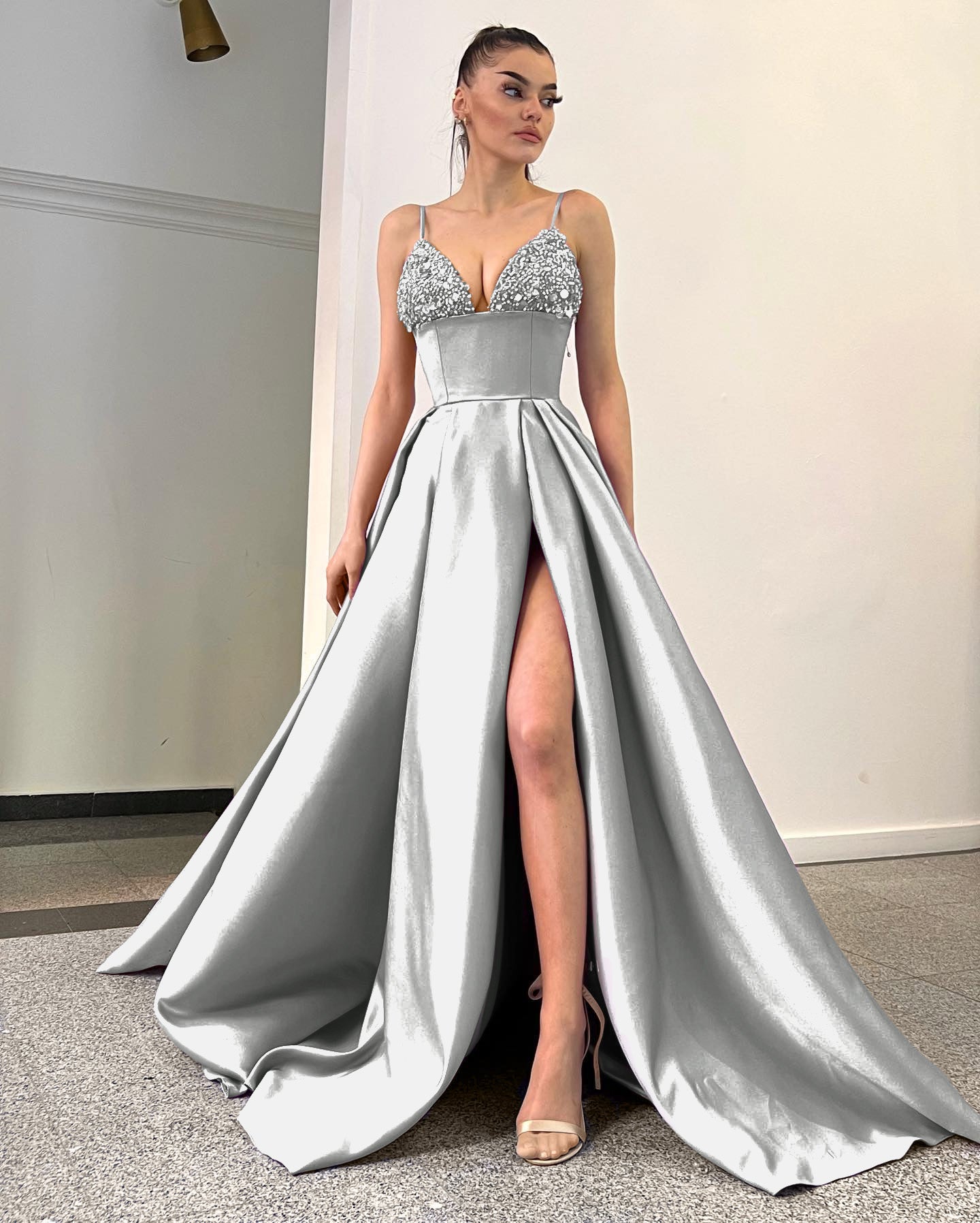 Lavender A-Line Spaghetti-Straps Sequins Evening Dress With Split