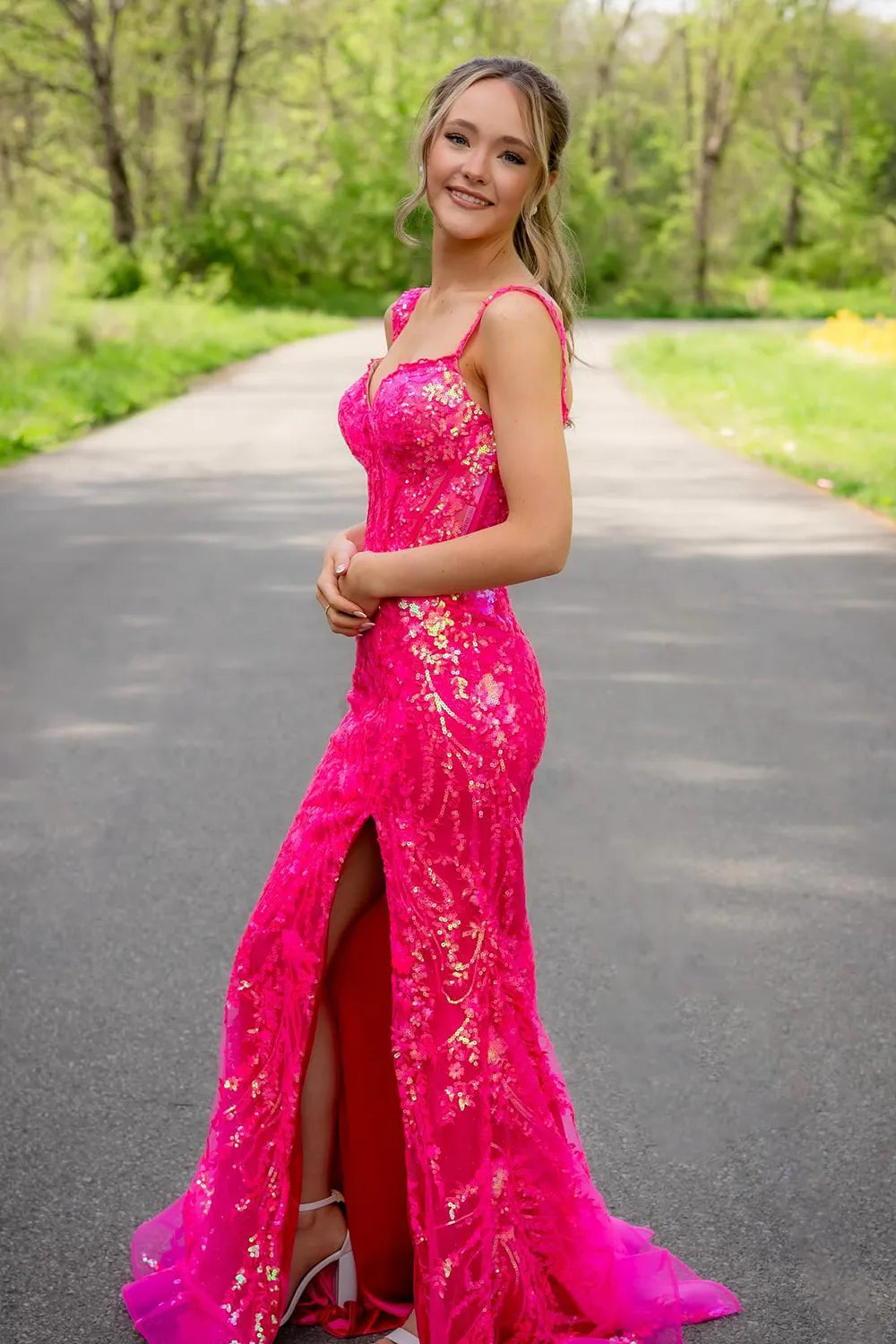 Golden Sparkle Mermaid Prom Dress with Shoulder Slit and Sequins