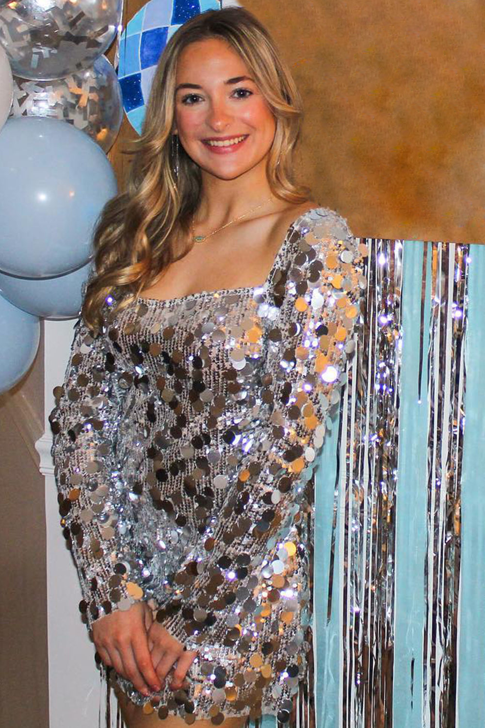 Sparkly Silver Long Sleeves Short Homecoming Dress/Mini Dress