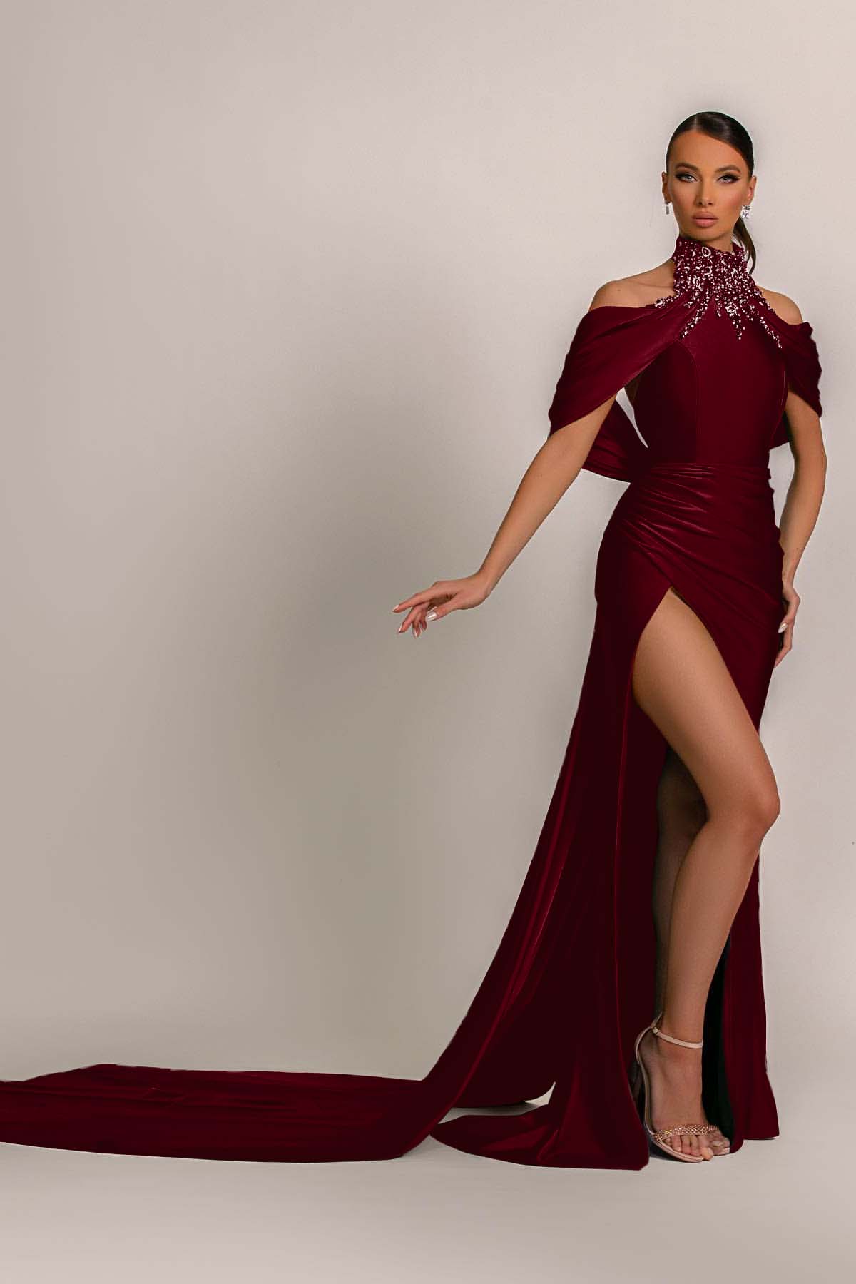 Green High Neck Pleated Mermaid Formal Dress Halter With Appliques