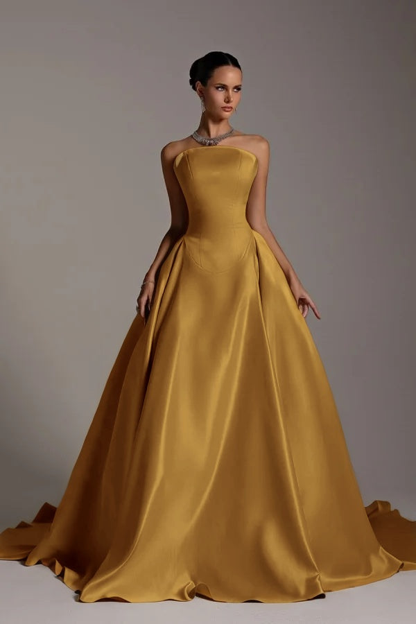 Chic Strapless Sleeveless A Line Long Formal Dress With Pleated