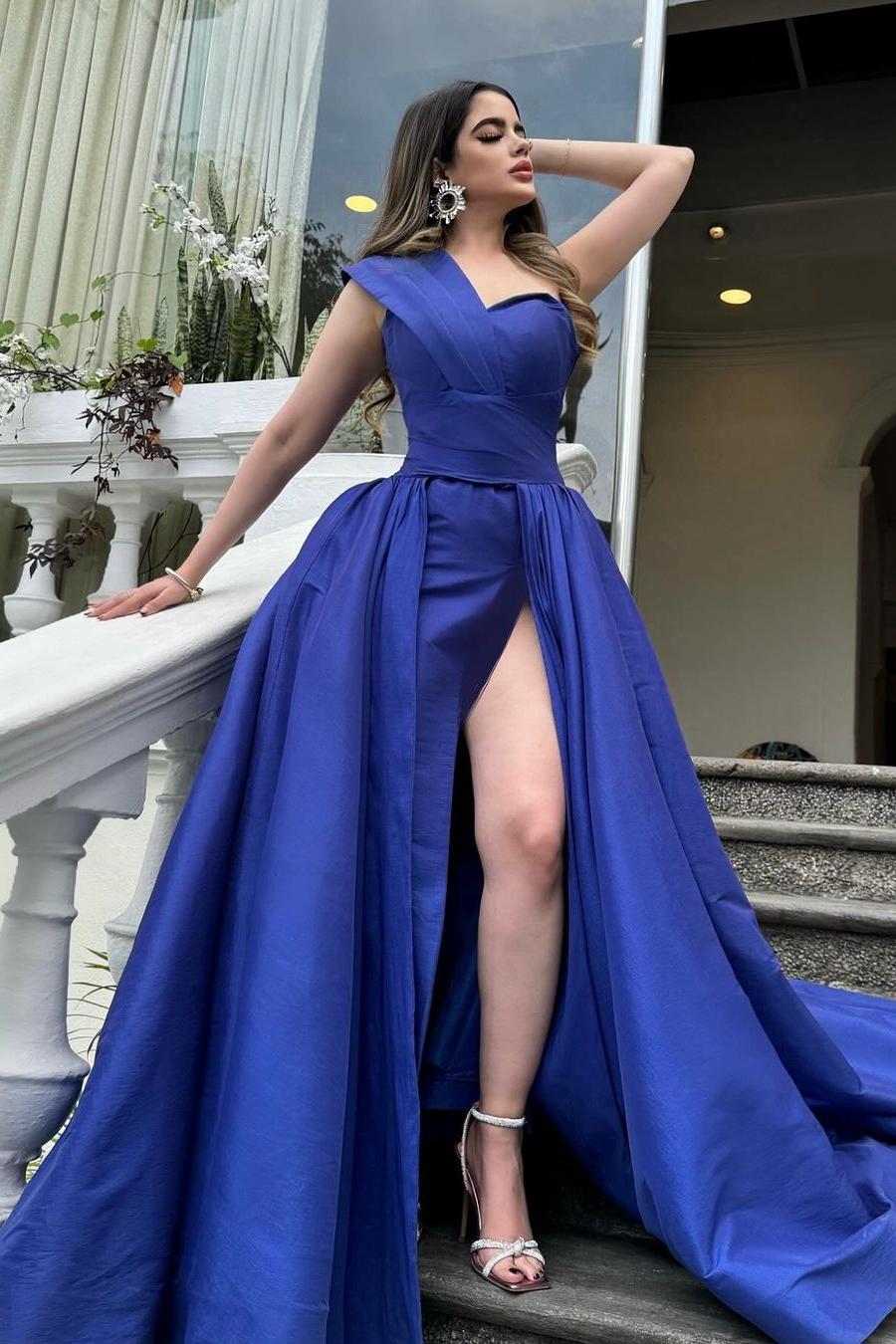 Chic One Shoulder Sweetheart Sleeveless Long Formal Dress With Front Split