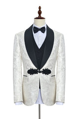 Stylish Knitted Button Black Shawl Lapel White Jacquard Three-Piece Wedding Tuxedo for Men