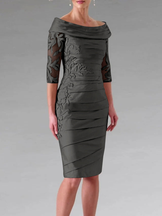 Half-Sleeve Knee-Length Sheath/Column Mother of the Bride Dress with Ruching and Appliques