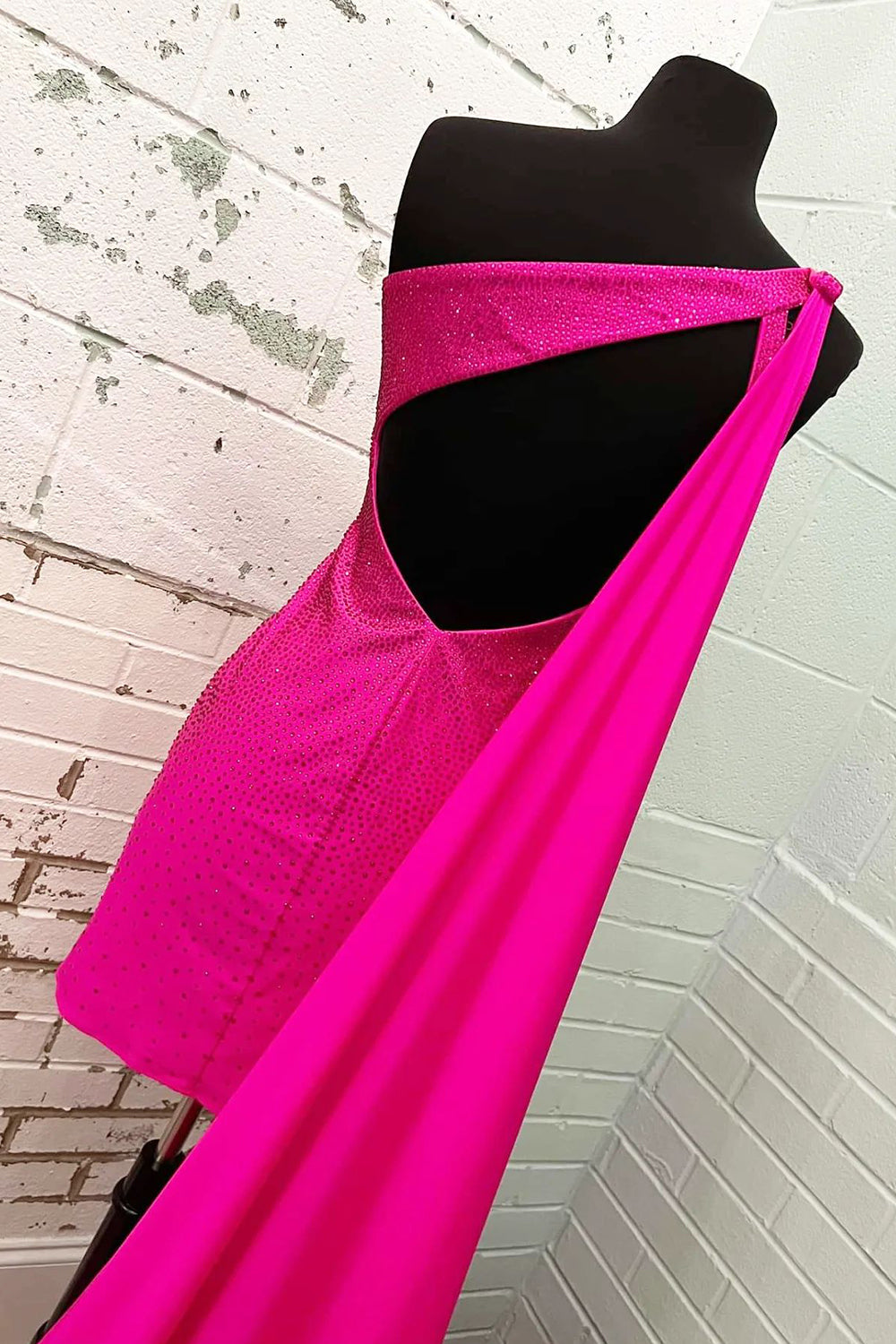 Sparkly Fuchsia Sequins One Shoulder Watteau Train Tight Homecoming Dress/Mini Dress