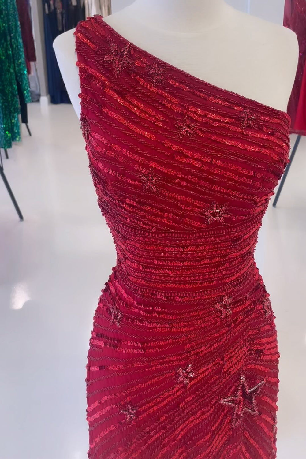 Sheath One Shoulder Black Sequins Short Homecoming Dress/Mini Dress with Star